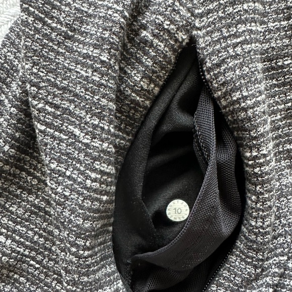 Lulu lemon half zip pullover - Picture 3 of 4